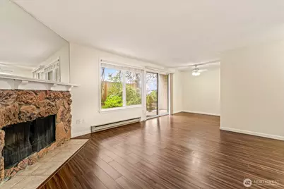 12505 NE 117th Place #J1, Kirkland, WA 98034 - Photo 9