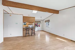 327 Franklin Pl, Longview, WA 98632 - Photo 3