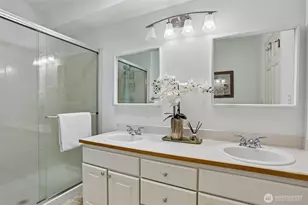 9834 NE 130th Pl, Kirkland, WA 98034 - Photo 19