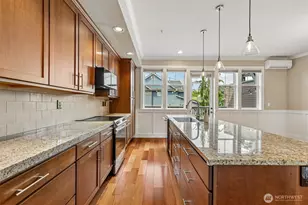1078 NE High St, Issaquah, WA 98029 - Photo 11
