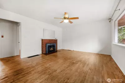 11524 32nd Avenue NE, Seattle, WA 98125 - Photo 5