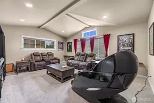 10082 240th Ave NE, Redmond, WA 98053 - Photo 23