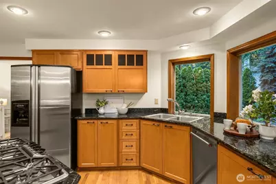 18316 NE 133rd Street, Redmond, WA 98052 - Photo 9
