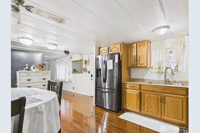 827 W Valley Highway #27, Kent, WA 98032 - Photo 5