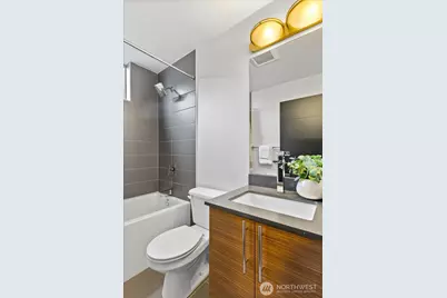 206 22nd Avenue #A, Seattle, WA 98122 - Photo 19