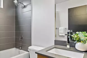 206 22nd Ave, Seattle, WA 98122 - Photo 19