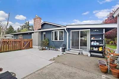 914 S 30th Place, Renton, WA 98055 - Photo 33