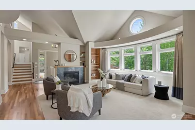 13730 Main Street, Bellevue, WA 98005 - Photo 9