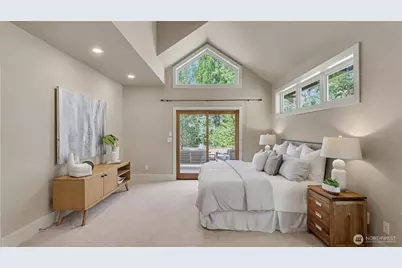 13730 Main Street, Bellevue, WA 98005 - Photo 19