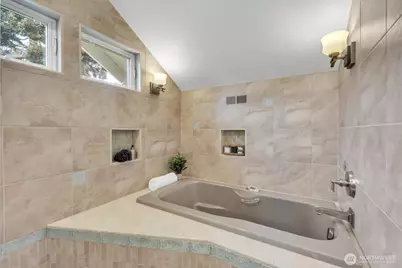 2635 46th Avenue SW, Seattle, WA 98116 - Photo 21