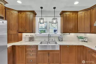 2635 46th Ave SW, Seattle, WA 98116 - Photo 9