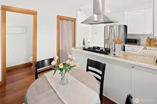 9219 Stone Ave N, Seattle, WA 98103 - Photo 15