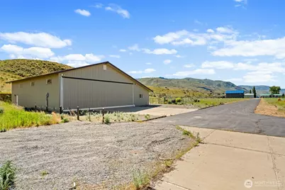 675 Peach Road, Waterville, WA 98858 - Photo 3