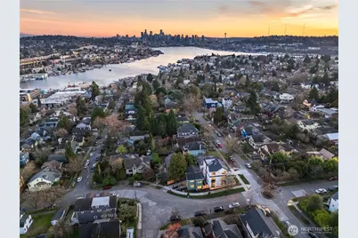 2509 N 42nd Street, Seattle, WA 98103 - Photo 21
