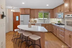 8948 133rd Ave SE, Newcastle, WA 98059 - Photo 11