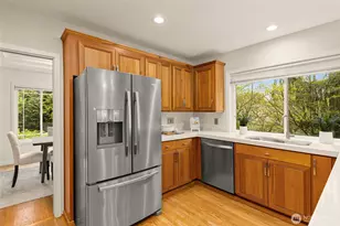 15409 101st Pl NE, Bothell, WA 98011 - Photo 11