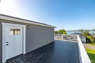 11453 Bayview Edison Rd, Mount Vernon, WA 98273 - Photo 3