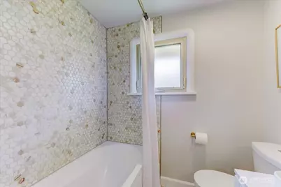 3228 57th Avenue SW, Seattle, WA 98116 - Photo 21
