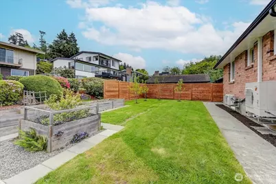 3228 57th Avenue SW, Seattle, WA 98116 - Photo 35