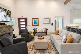 216 Huckleberry Hill Dr, Port Angeles, WA 98363 - Photo 9