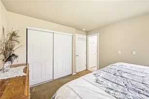 19910 119th St E, Bonney Lake, WA 98391 - Photo 13