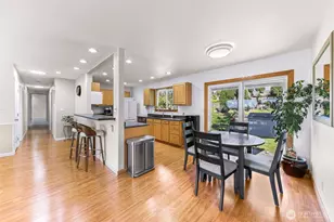 2128 St Clair St, Bellingham, WA 98229 - Photo 9