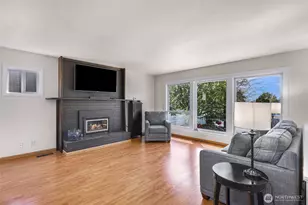 2128 St Clair St, Bellingham, WA 98229 - Photo 3