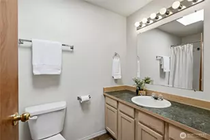 368 NW Grandstand St, Bremerton, WA 98311 - Photo 15