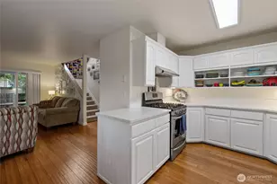 2007 Marion St NE, Olympia, WA 98506 - Photo 17