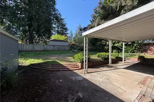 2701 NE 90th St, Seattle, WA 98115 - Photo 11