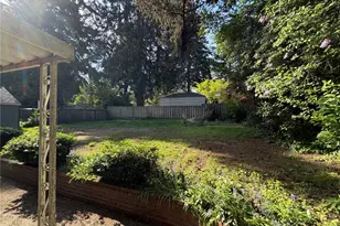 2701 NE 90th St, Seattle, WA 98115 - Photo 13