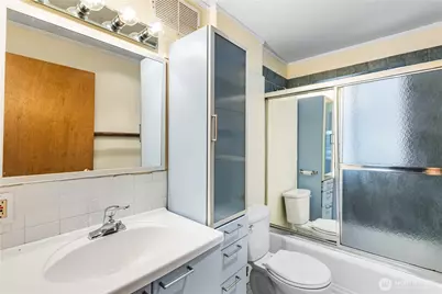 2701 NE 90th Street, Seattle, WA 98115 - Photo 7