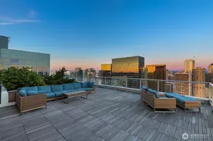588 Bell St, Seattle, WA 98121 - Photo 35