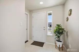 700 Regina Pl, Grandview, WA 98930 - Photo 3