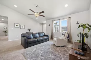 700 Regina Pl, Grandview, WA 98930 - Photo 7