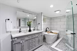 8250 Corliss Ave N, Seattle, WA 98103 - Photo 17