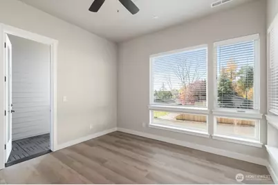 12814 66th Avenue S, Seattle, WA 98178 - Photo 13