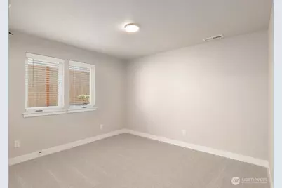 12814 66th Avenue S, Seattle, WA 98178 - Photo 3