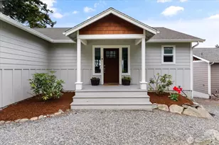 1070 Halsey Dr, Coupeville, WA 98239 - Photo 3