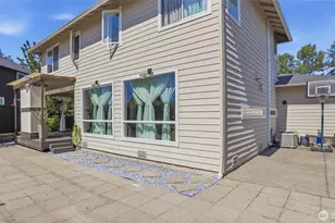 3709 NE 24th St, Renton, WA 98056 - Photo 33