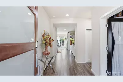 3709 NE 24th Street, Renton, WA 98056 - Photo 5