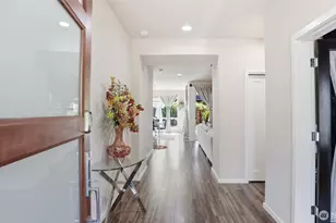 3709 NE 24th St, Renton, WA 98056 - Photo 5