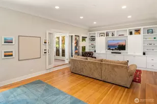 2403 11th Ave W, Seattle, WA 98119 - Photo 29