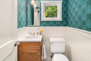 2403 11th Ave W, Seattle, WA 98119 - Photo 21
