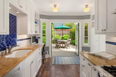 2403 11th Avenue W, Seattle, WA 98119 - Photo 17