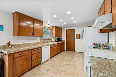 617 S E Street, Port Angeles, WA 98363 - Photo 9