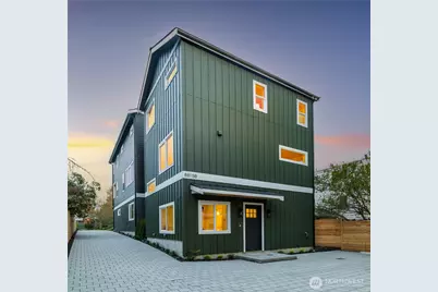 8815 Densmore Avenue N #B, Seattle, WA 98103 - Photo 17