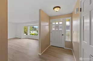 90 Chinook Pl, La Conner, WA 98257 - Photo 3
