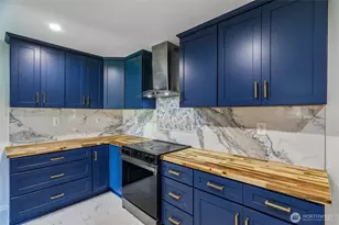 102 S 56th St, Tacoma, WA 98408 - Photo 1
