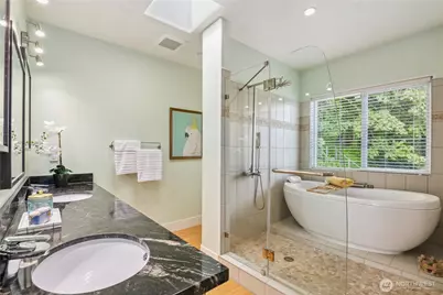 2006 W Lake Sammamish Parkway NE, Redmond, WA 98052 - Photo 21